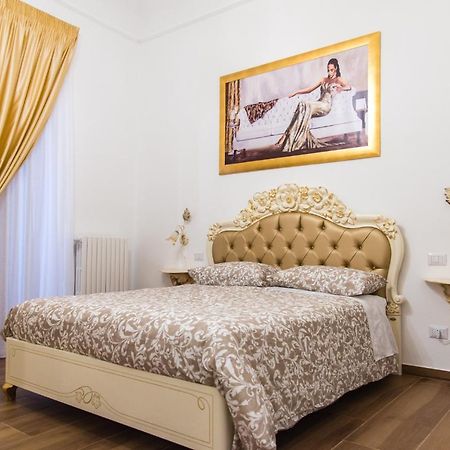 Palazzo Le Travi Hotel Bari Luaran gambar