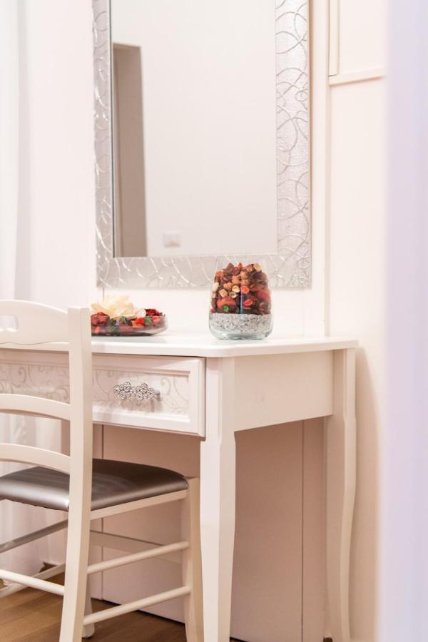Palazzo Le Travi Hotel Bari Luaran gambar