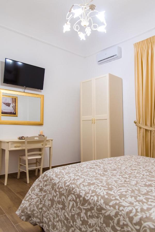 Palazzo Le Travi Hotel Bari Luaran gambar
